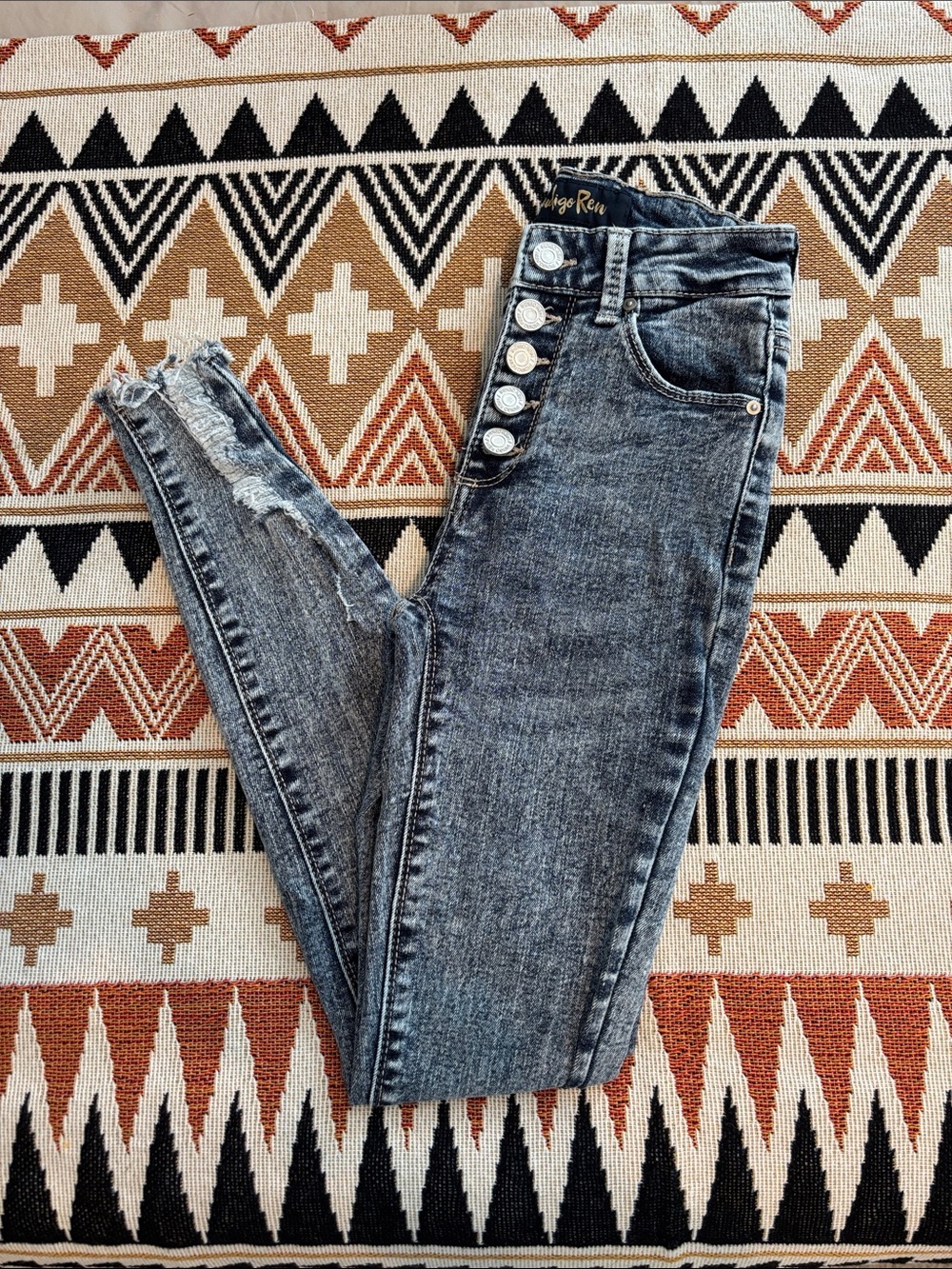 Indigo Rein High-Rise Button-Fly Jeans in Washed Gray-Blue